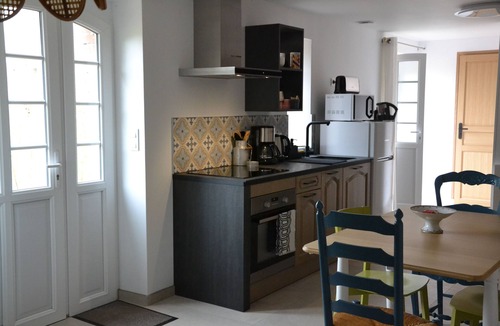 Picauville House | Quiet, friendly 4-person house 15 minutes from Utah Beach