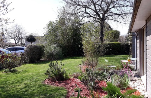 Surzur House | Quiet house, 15mn from the sea, paths, garden, Aquagolfe 2 kms