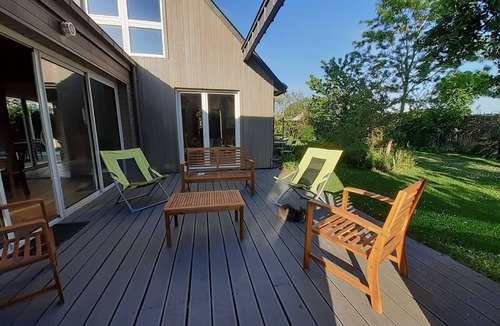 Surzur House | Quiet house, 15mn from the sea, paths, garden, Aquagolfe 2 kms