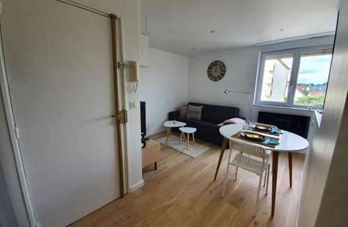 Ozoir-la-Ferriere Apartment | Quiet lilacs between Paris and Disneyland