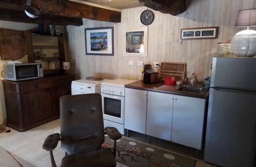 Kergrist House | Quiet little farmhouse near Lake Guerĺédan and Pontivy