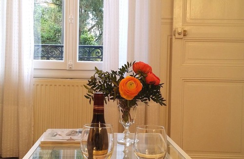 5th Arrondissement Apartment | Quiet, newly decorated apartment in Paris left bank, right at the park