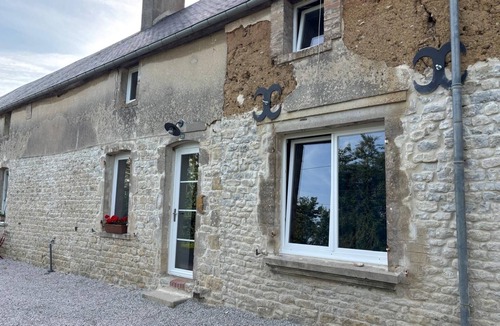 Saint-Come-du-Mont House | Quiet renoved house for 6 in Saint-Come-du-Mont
