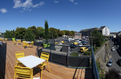 Alleuze Apartment | Résidence Apparten Ville Appartement 6 Personnes