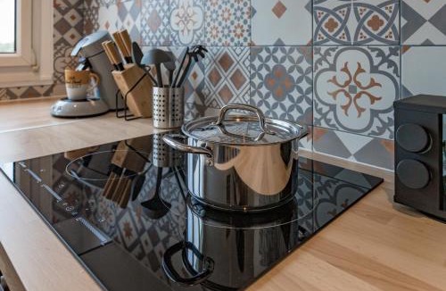 Laval Apartment | Résidence Bonaparte