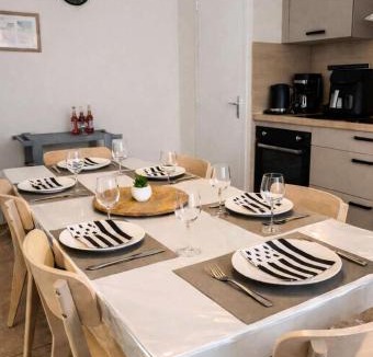 Tregastel Villa | Résidence C13-tregastel - Ti Kozh – Ancien hôtel breton près de l'église MAE-9473
