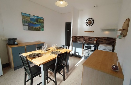 Jassat Apartment | Résidence de Michèle Meublé 54m² 2 ch 2sdb Parking et Jardin