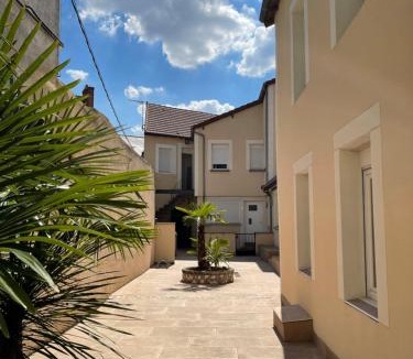 Montlucon Apartment | Résidence DESCHAMPS