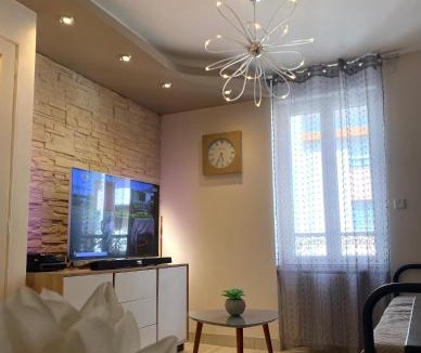 Montlucon Apartment | Résidence DESCHAMPS