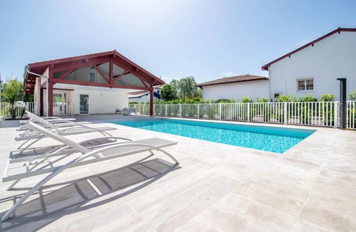 Cambo-les-Bains Apartment | Résidence Ker Enia Meublés de Tourisme