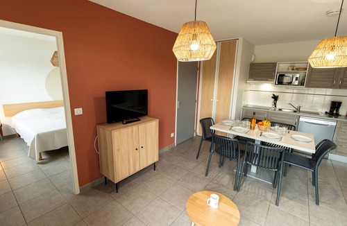 Vieux-Boucau-les-Bains Apartment | Résidence Lagocéan T3 Classic by Interhome