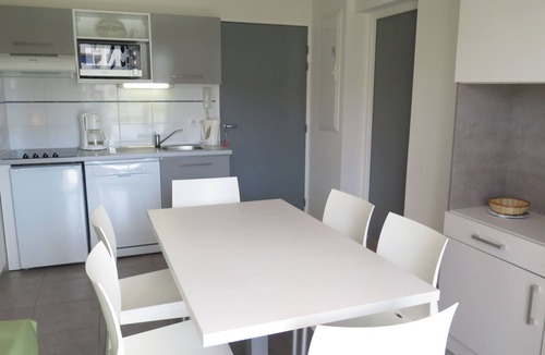 Vieux-Boucau-les-Bains Apartment | Résidence Lagocéan T3 Classic by Interhome