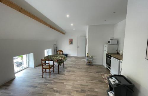 Saint-Jean-de-Vaux Apartment | Résidence Les Cépages