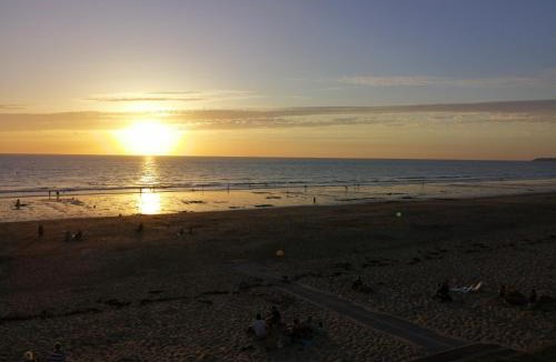 Saint-Pair-sur-Mer House | Résidence villa 1882 centre ville 300m plage