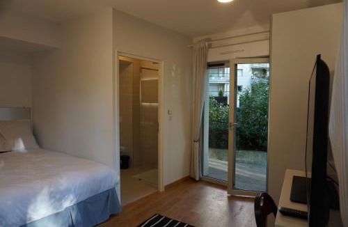 Neuilly-sur-Seine Apartment | Résidences Grande Jatte, Face Seine, Suites Luxe 52m2 à 97m2, Hôpital Américain à 600m