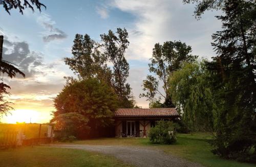 Chalain-le-Comtal House | Réveil au chant des Oiseaux