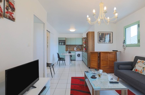 Pordic Apartment | Rated Apartment Au Clos Du Loc'h, Private Terrace with No Overlook