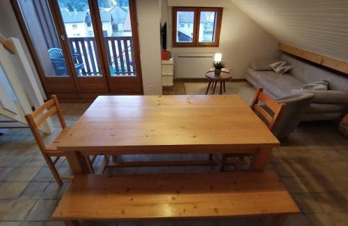 Les Fourgs Apartment | Ravissant appart proche suisse et pistes de ski familiales