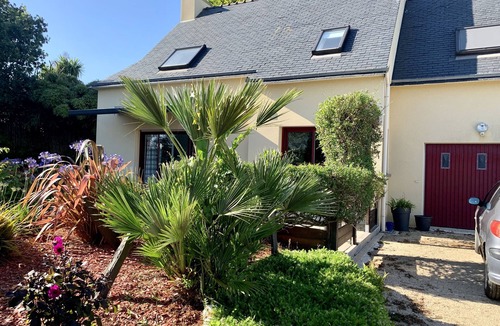 Plouneventer House | RECENT HOUSE 130 M2 WITH GARDEN NEAR LANDERNEAU 6 PERS.