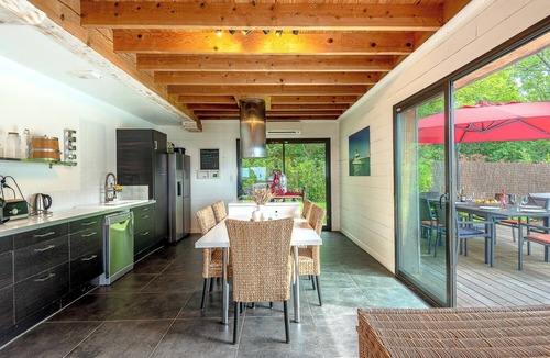 Saint-Jean-de-Luz House | Red cedar villa with stuning views at the ocean and mountains