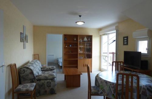 Arzon Apartment | REF 088 Appartement T2 vue port Crouesty proche commerces