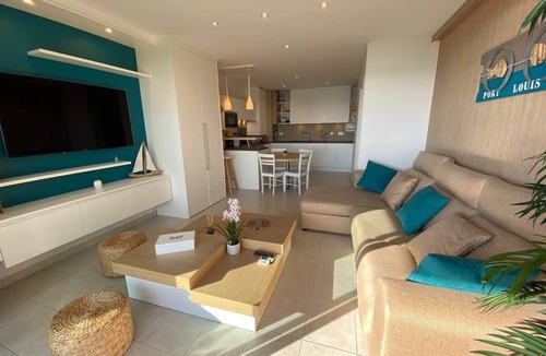 Port-Louis Apartment | REF 231 Port-Louis apartment type 2 terrace sea view