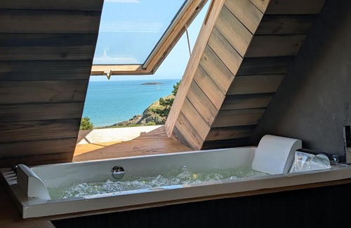 Pleneuf-Val-Andre House | Refuge Lomy- Jacuzzi vue mer- Cinéma et Billard
