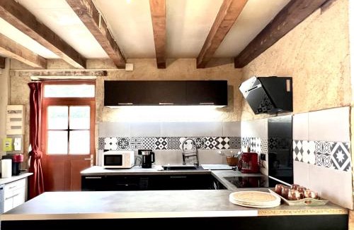 La Celette House | Refuge nature et calme près du château - La Maison du Bout du Monde