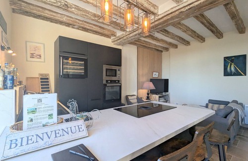 Saint-Cyran-du-Jambot Cottage | Relaxing stay in Berry near Zoo de Beauval