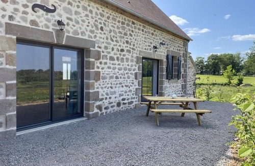 Ygrande Cottage | Renovated 18th century farmhouse with piano and authentic charm