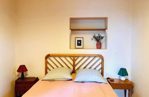 Vives House | Renovated barn, quiet gîte- Céret