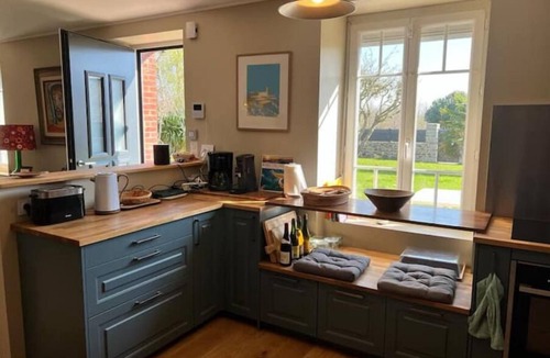 Ploubalay House | Renovated Breton farmhouse, sleeps 12 in Ploubalay