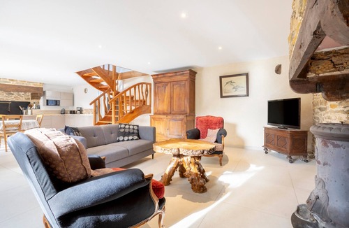 Moelan-sur-Mer House | Renovated Breton Farmhouse, South Finistère, 2 km from the Sea – Moëlan-sur-Mer