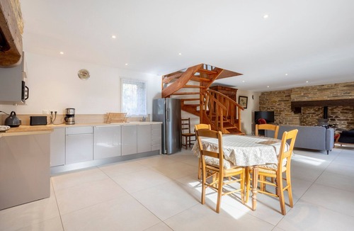 Moelan-sur-Mer House | Renovated Breton Farmhouse, South Finistère, 2 km from the Sea – Moëlan-sur-Mer