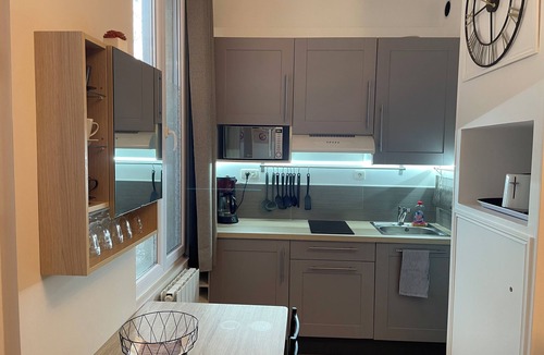 Rochefort Apartment | Renovated, comfortable studio near the spa (Zen)