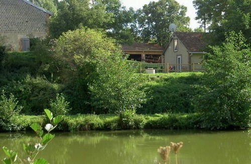 Chatel-de-Neuvre Cottage | Renovated cottage, pets allowed, garden - La Tourne