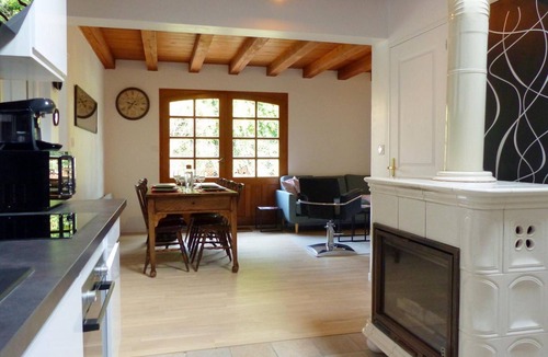 Charroux Cottage | Renovated cottage in Charroux with private pool and terrace