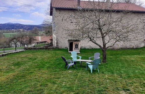 Arlempdes Cottage | Renovated cottage in the heart of Auvergne