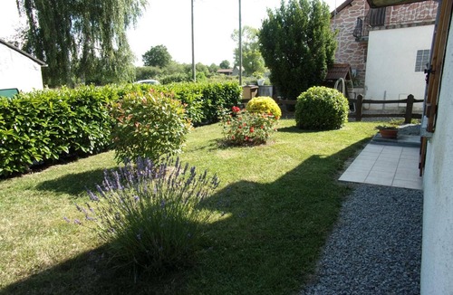 Verneix Cottage | Renovated farmhouse, pets allowed, internet, near Montluçon