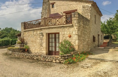 Roquecor House | Renovated stone watch tower with private pool
