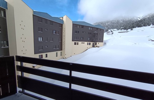 Montgenevre Apartment | Renovated studio, 5 pers, near slopes, pets allowed