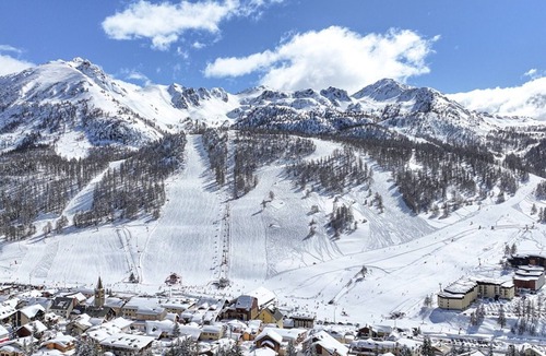 Montgenevre Apartment | Renovated studio, 5 pers, near slopes, pets allowed