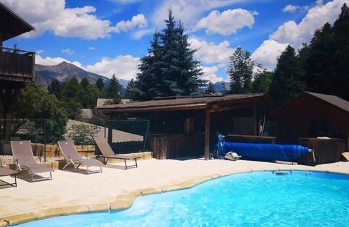 Saint-Leger-les-Melezes Ski Chalet | Rent chalet 8 pers. in Saint Léger les Mélèzes