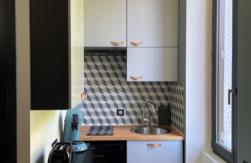 Aix-les-Bains City Center Apartment | Rental fully equipped studio spa town center apt 203
