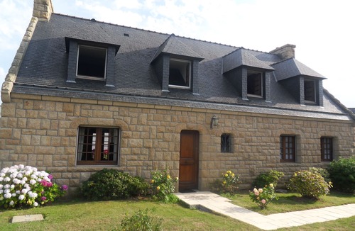 Larmor-Plage Apartment | Rental with sea view labeled 'CLEVACANCES' 3 keys