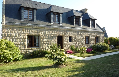 Larmor-Plage Apartment | Rental with sea view labeled 'CLEVACANCES' 3 keys