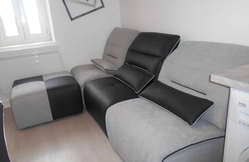 Chateauroux Apartment | Residence Valissou - Black and white apartment decoration