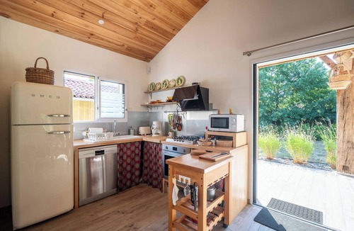 Leon House | Restored barn in its Landes airial