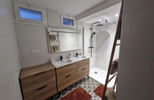Meharin Apartment | Rez-de-jardin Moderne & Lumineux avec Clim