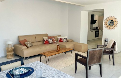 Plouhinec House | Ria d'Etel, modern Home facing the sea